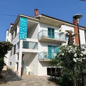 Apartment'S & Restorant Vili Appartamento Umago
